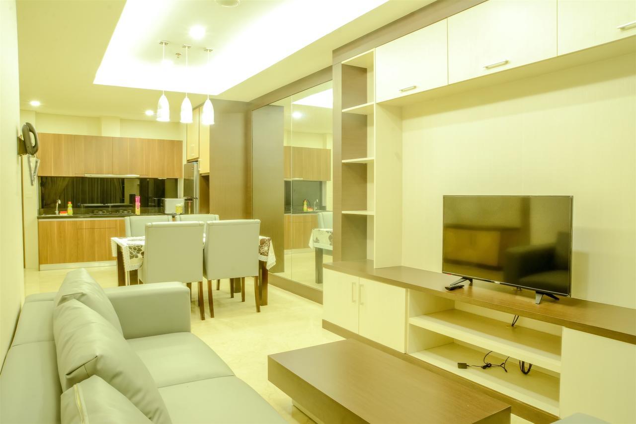 Spacious And Modern 2Br L'Avenue Apartment By Travelio จาการ์ตา ภายนอก รูปภาพ