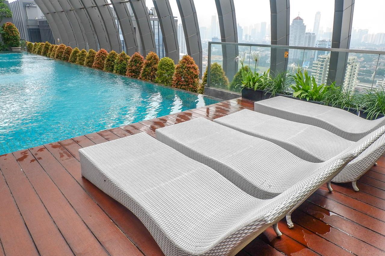 Spacious And Modern 2Br L'Avenue Apartment By Travelio จาการ์ตา ภายนอก รูปภาพ